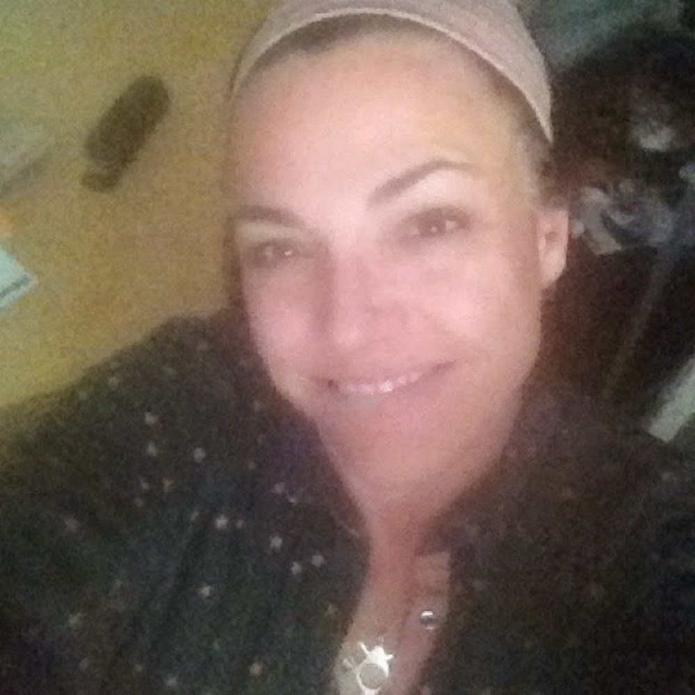 Meet your Posher, Evelyn